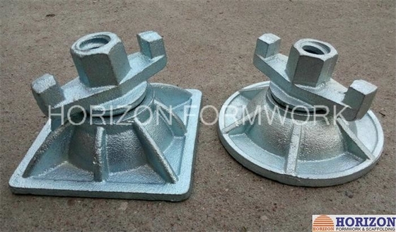 Superplate en acier moulé pour système de coffrage incliné
